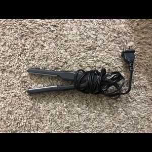 Conair mini flat iron - NEW -  great for travel